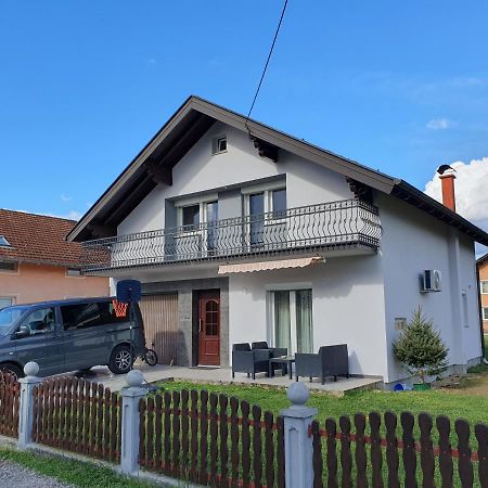 Apartmán House Antea Lucko Exteriér fotografie