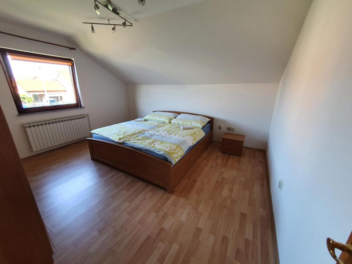 Apartmán House Antea Lucko Exteriér fotografie