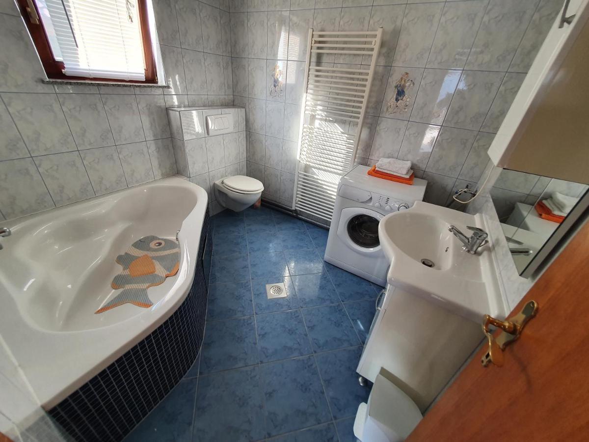 Apartmán House Antea Lucko Exteriér fotografie